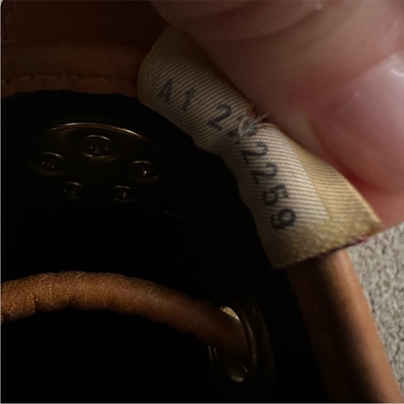 Dooney & Bourke Brown & Tan Vintage Leather Shoulder Bag with Gold Accents - Picture 5 of 7